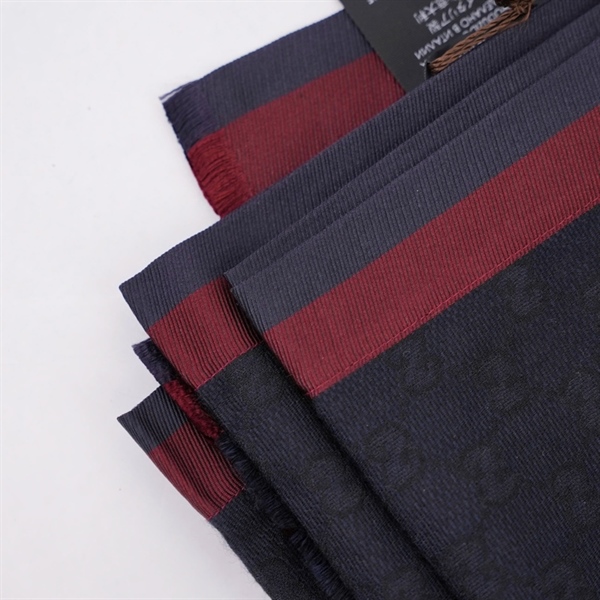 Khăn GG xanh đậm 45x180cm (MV) KG+