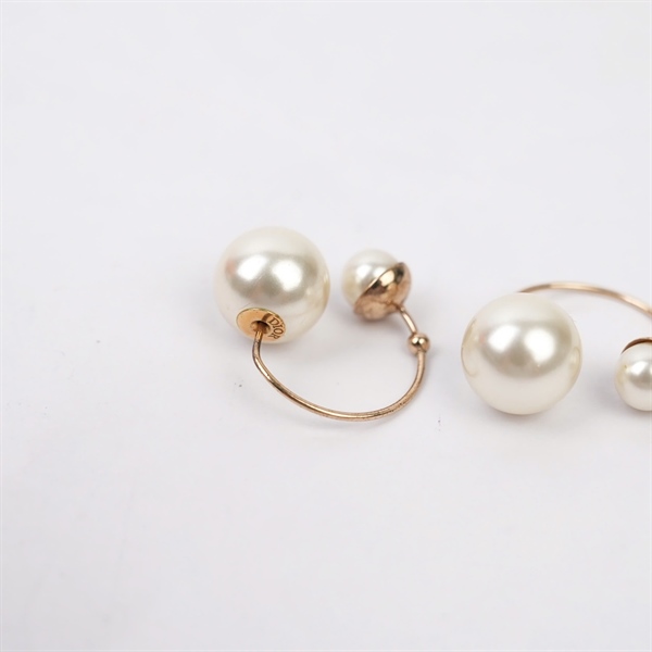 Bông tai Dior ngọc trai (MV) KG+