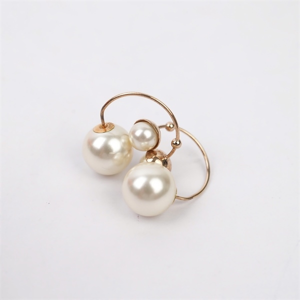 Bông tai Dior ngọc trai (MV) KG+