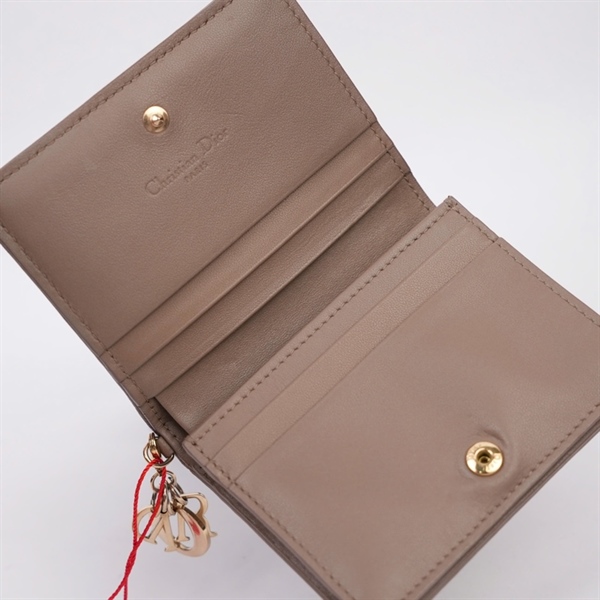 Ví Dior nâu (MV) KG+