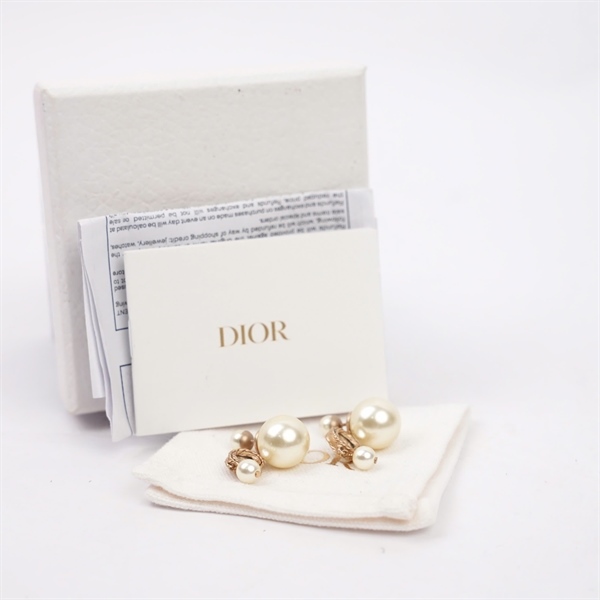 Bông tai Dior ngọc trai (MV) KG+