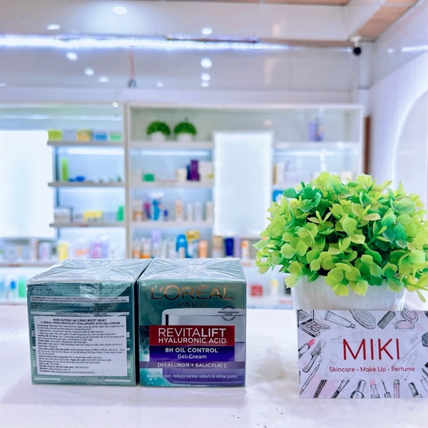 Kem Dưỡng Cấp Ẩm Kiềm Dầu Và Giảm Bóng Nhờn Loreal Revitalift HA 8h Oil Control Gel-Cream
