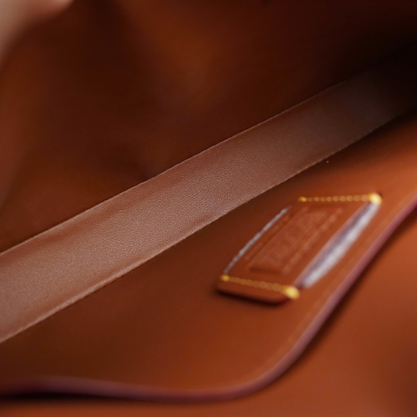 Túi Coach nâu kèm ví sz21 (QN) KG+