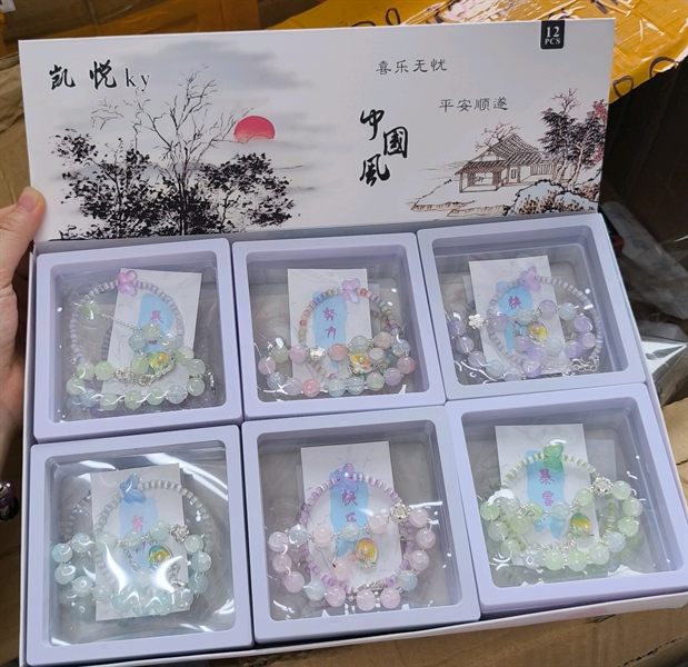 Vòng tay đá hộp mika bst Ky (dt)