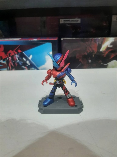 Mua bán (NO BOX)BLOKEES STARLIGHT KAMEN RIDER BUILD