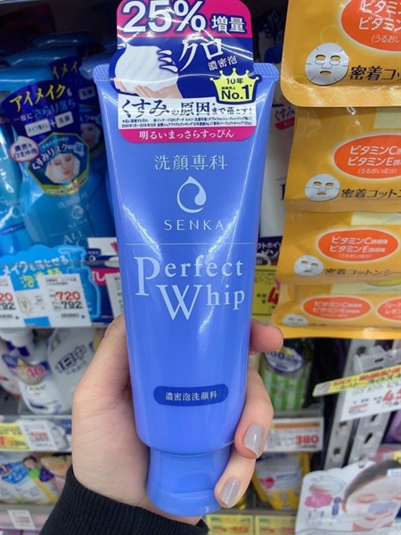 Sữa rửa mặt Perfect Whip Senka Xanh dạng tuýt 120g