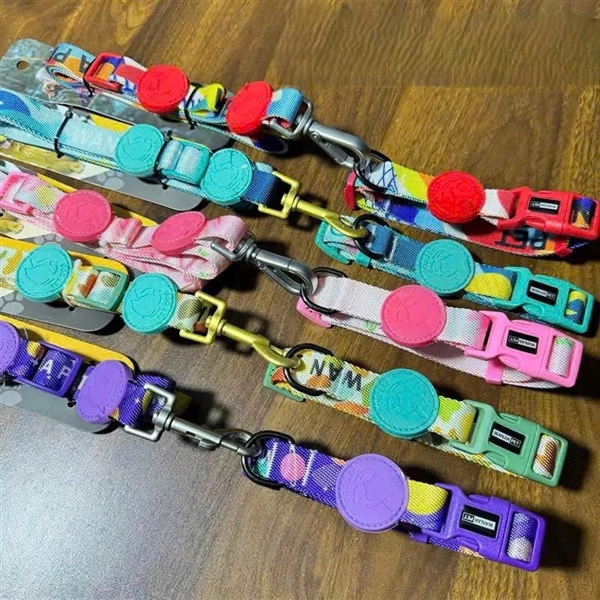 LE - Dây dắt lụa dẹt họa tiết chữ kèm vòng cổ 1.5cm