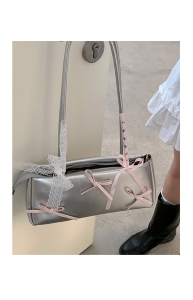 TÚI BẠC NGANG Y2K