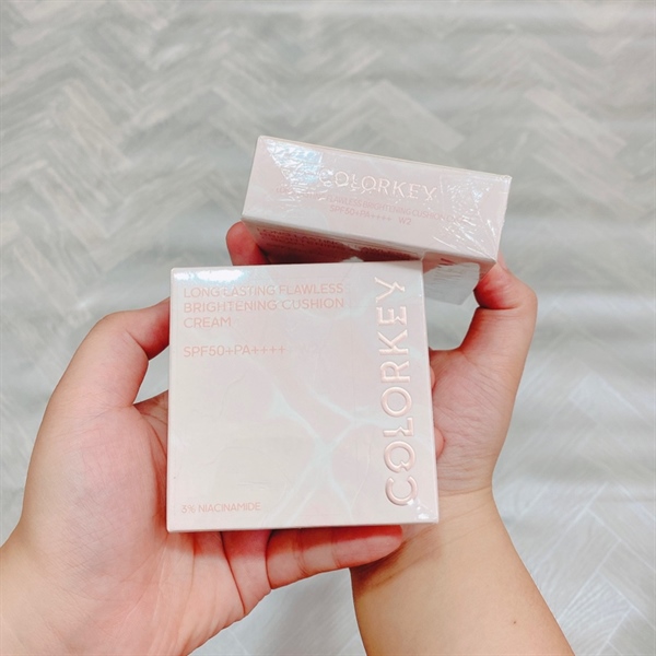 Phấn Nước Colorkey Long Lasting Flawless Brightening Cushion SPF50+PA+++ #W2