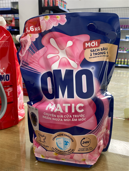 Nước giặt OMO cửa trước túi 3.6kg khử mùi ẩm mốc