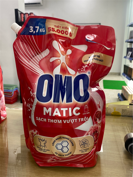 Nước giặt OMO túi 3.7kg sạch thơm