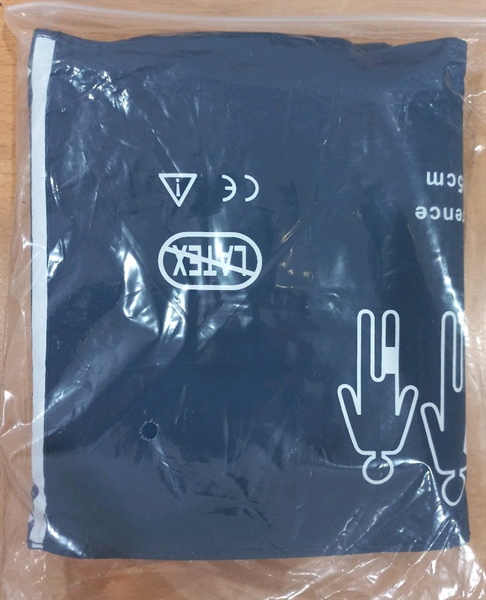 Bao đo huyết áp gồm bao đo và ống đơn kích thước 27cm-35cm, không có đồng hồ, không có bóng bơm hơi, ống kết nối với máy Monitor, Model: CC003CY, NSX: Shenzhen YKD