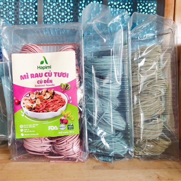 Mì rau củ tươi củ dền hapimi 180g