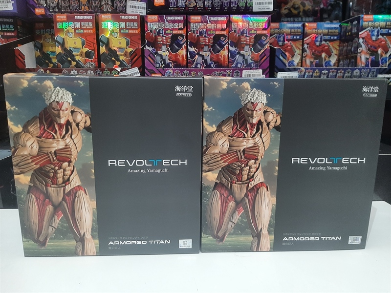 Mua bán (NEW + KÈM BONUS) REVOLTECH ARMORED TITAN