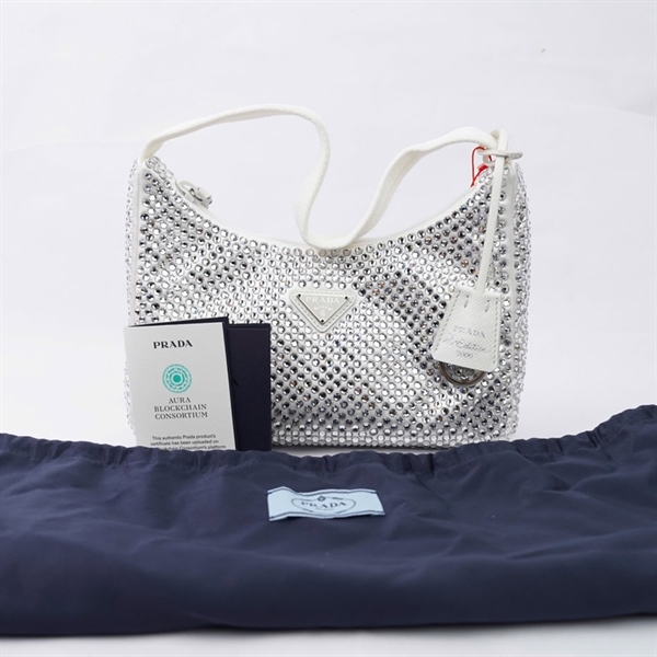 Túi Prada kẹp nách trắng đính cườm sz22 (LN) KG+