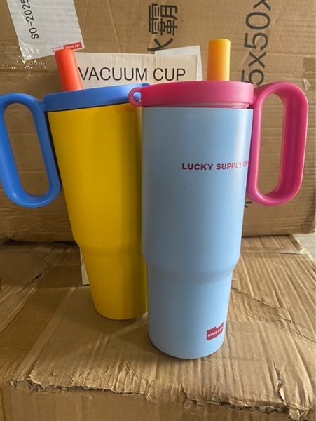 Cốc Inox Quai Cầm Nhiều Màu 700ML (Thùng 40)