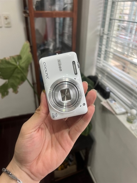 Nikon Coolpix S6600