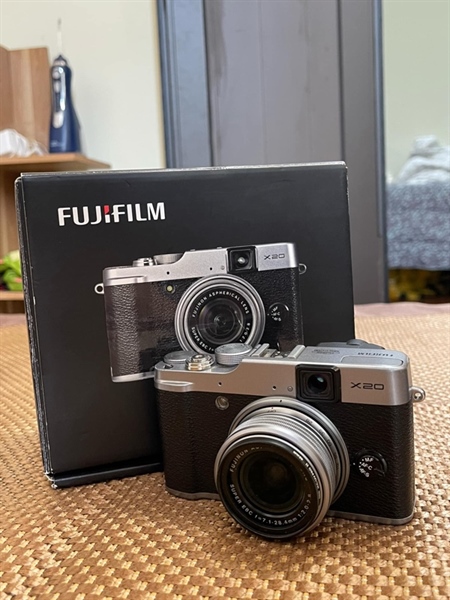 Fujifilm X20 Bạc