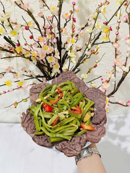 Bắp bò ngâm rau tiến vua