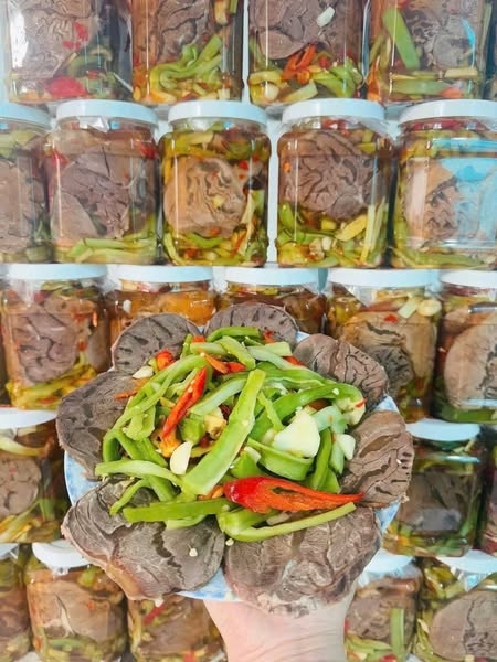 Bắp bò ngâm rau tiến vua