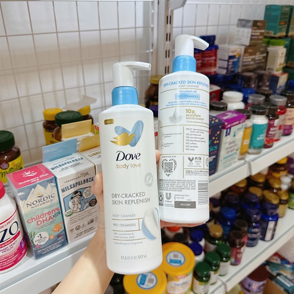 SỮA TẮM SIÊU CẤP ẨM DOVE 517ml