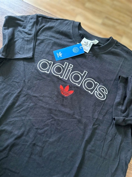 ÁO THUN ADIDAS ĐEN SZ M - L