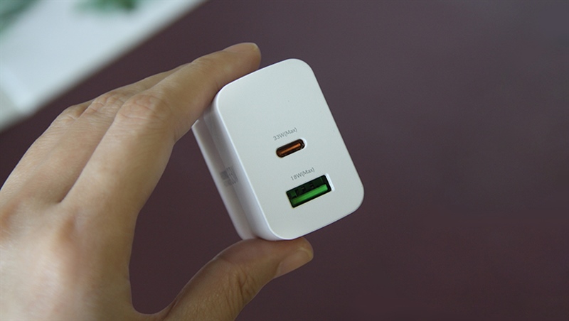 Củ sạc Remax ( Ra USB & TypeC RP-U122)