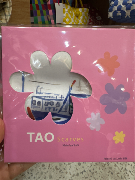 TAO White Silk Scaft