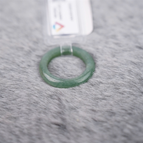 Nhẫn cẩm thạch xanh +