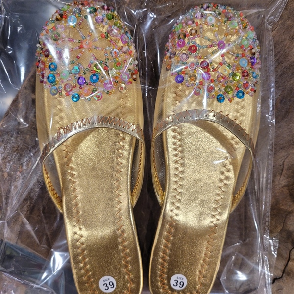 HÀI THÊU NY LƯỚI