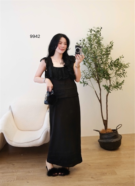 Set cổ vuông ren ngực cv dài ( ĐEN ) 9942