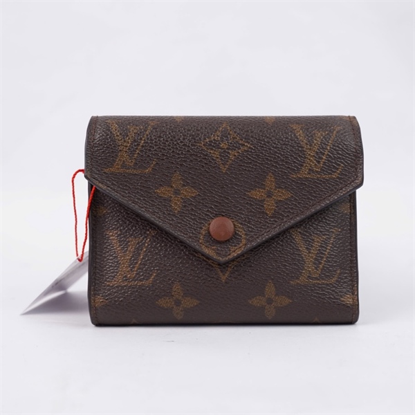 Ví LV hoa nâu gập 3 nút nâu (LT) KG+