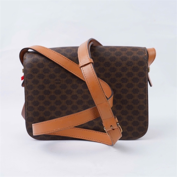 Túi Celine nâu khóa ngựa sz21 (HN) KG+