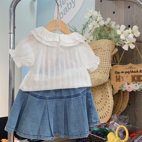 25017 Set áo trắng váy jean