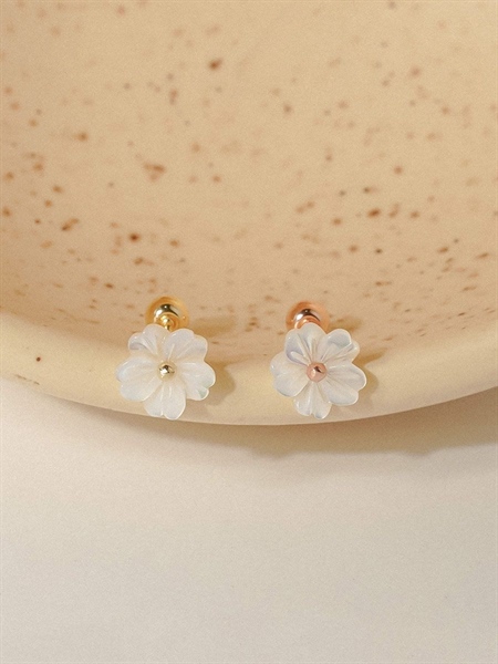 14K White cherry blossom piercing
