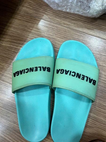 Dép Balenciaga xanh sz37-38 KG+