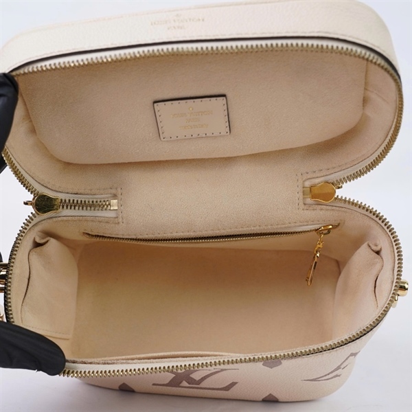 Túi LV Vanity trắng hoa xám có lót form kèm ổ+ 2 chìa (FP0271) sz19 KG+