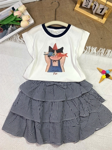 33069-Set Mèo Fish Chân Váy Caro Tầng Đen