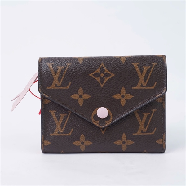 Ví LV hoa nâu gập 3 nút hồng (LT) KG+