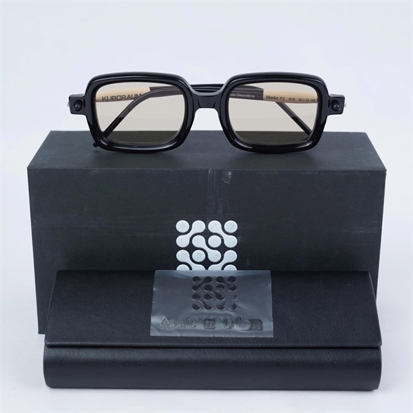 Kính Kuboraum đen Maske P2 BYB (50-22-145) KG+