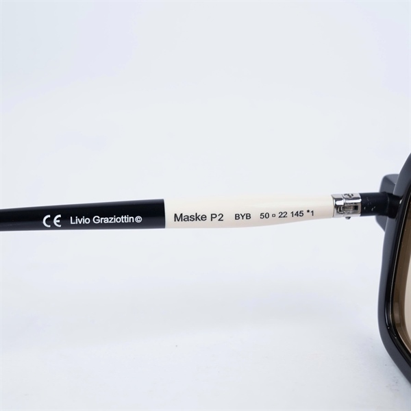 Kính Kuboraum đen Maske P2 BYB (50-22-145) KG+