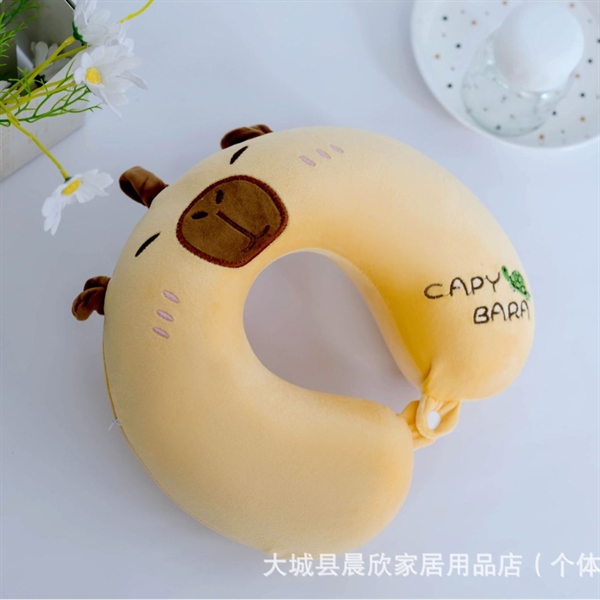 TB gối cổ hình caby nhắm mắt có tai - vàng
