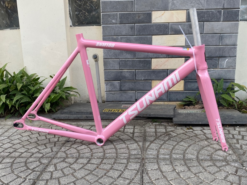 Khung TSUNAMI SNM100 -Hồng Phấn -L 54 -Fixed Gear (chiếc)