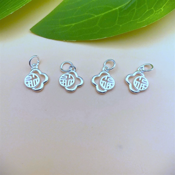 Móc treo chữ Phúc cỏ 4 lá CB1795