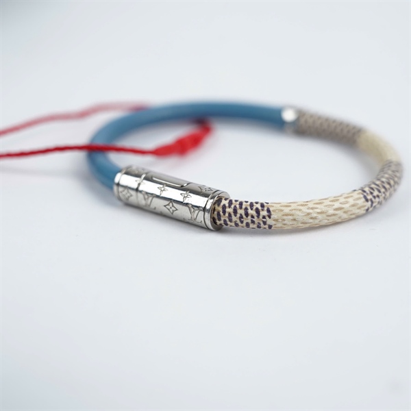 Vòng tay LV xanh trắng sz6 +