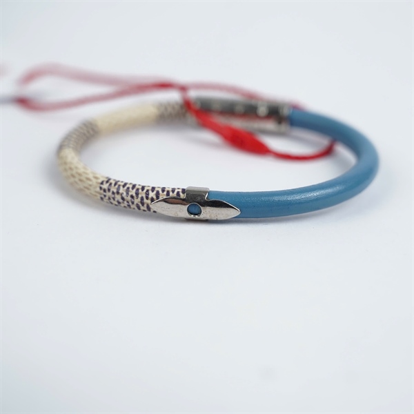 Vòng tay LV xanh trắng sz6 +