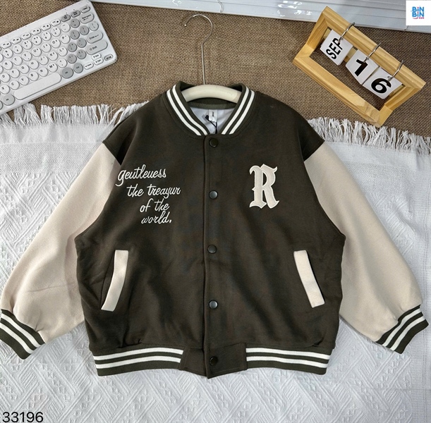 33196-Áo khoác Bomber xanh phối kem chữ R