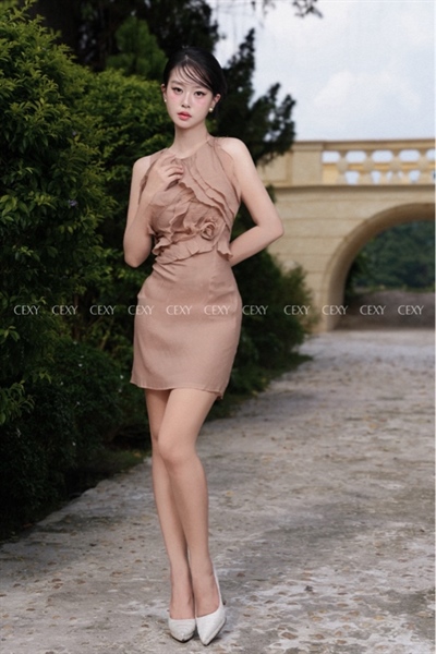 Đầm tơ phối bèo ngực