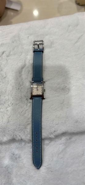 Đồng hồ Hermes mặt H trắng dây xanh 2609506 (PN)+