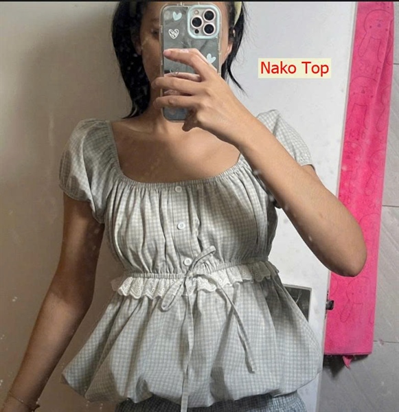 AREUM Áo trễ vai NAKO Top form bí phối ren ngực - CARO XANH - Phối Ren - Freesize